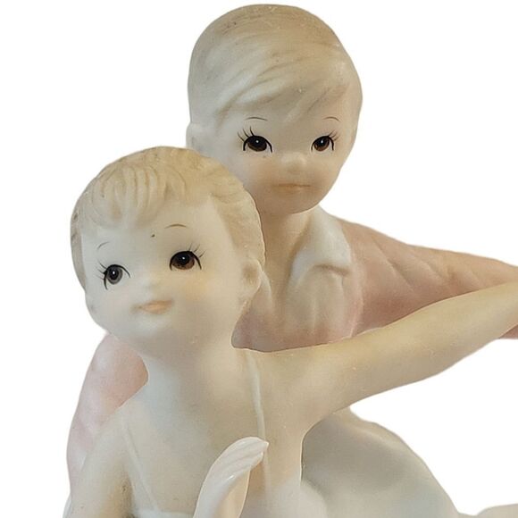 Vintage Lefton Boy & Girl Ballet Swan Lake Music Box Figurine 1982 - Picture 8 of 11